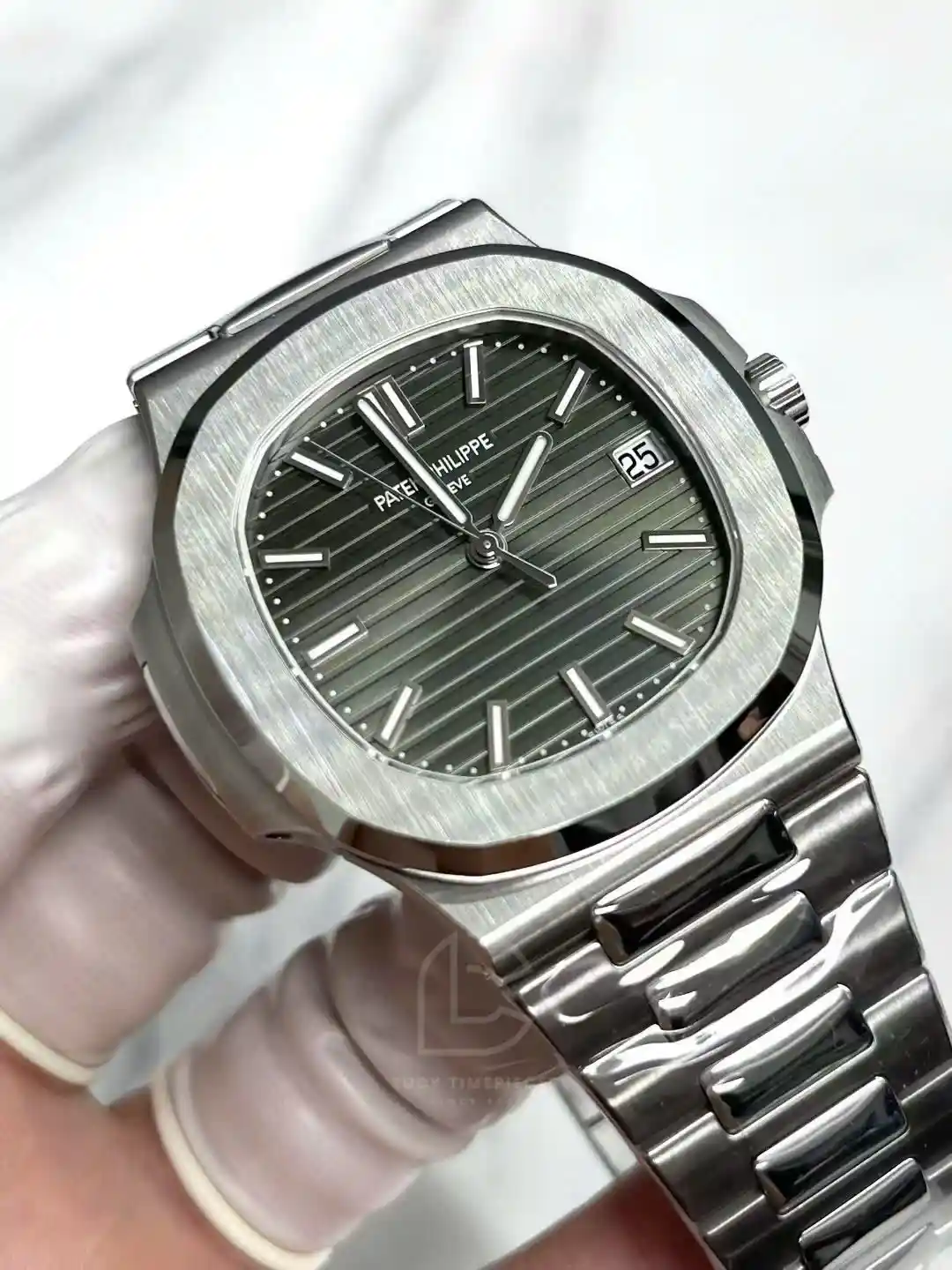 Patek Philippe Nautilus 5711A Green 40mm Custom MODIFY 2026 – Handcrafted Version - 图片 2