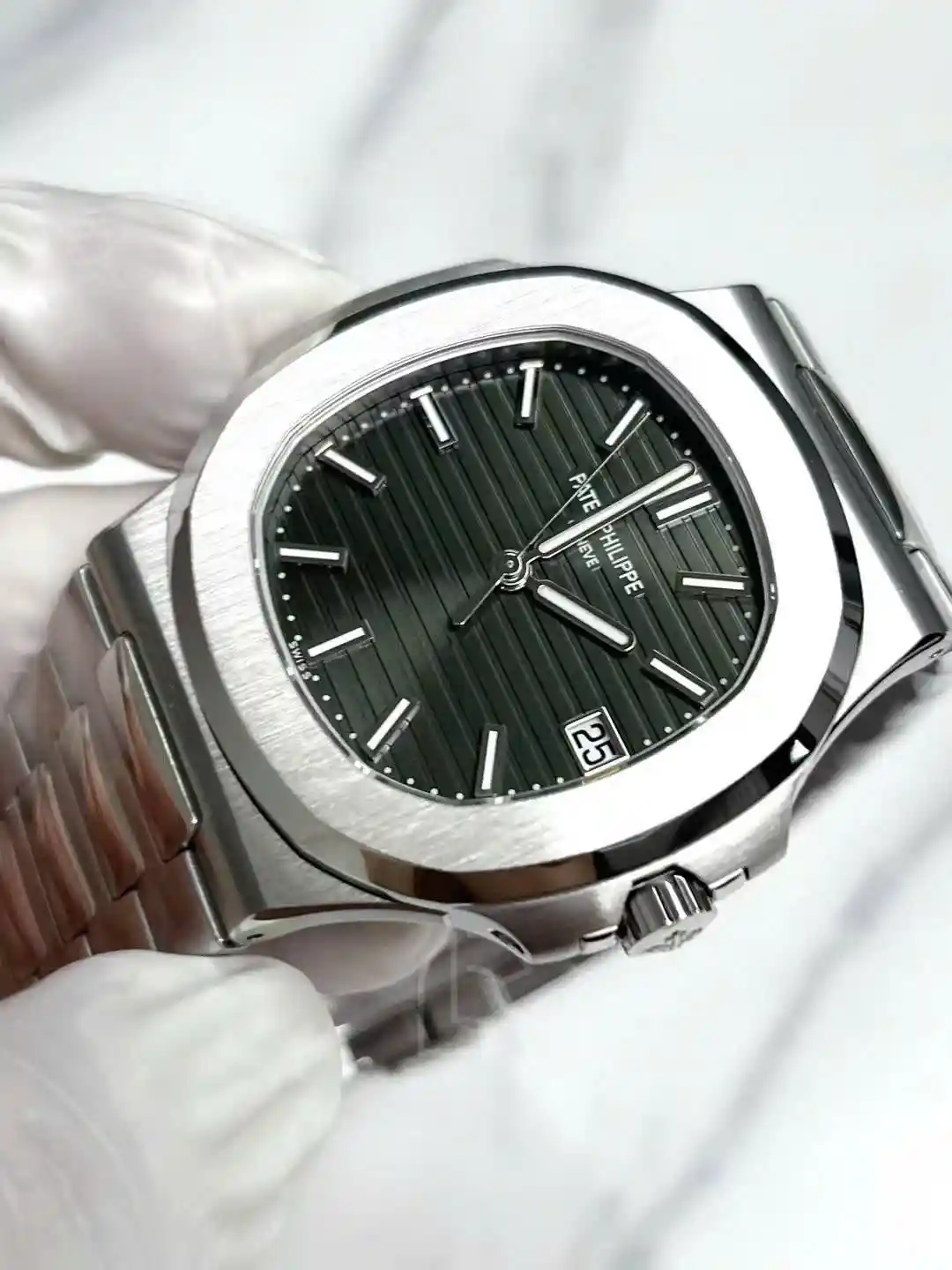 Patek Philippe Nautilus 5711A Green 40mm Custom MODIFY 2026 – Handcrafted Version - 图片 4