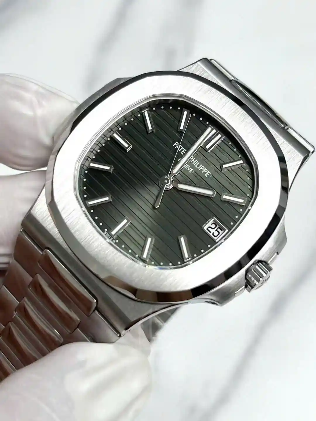 Patek Philippe Nautilus 5711A Green 40mm Custom MODIFY 2026 – Handcrafted Version - 图片 6