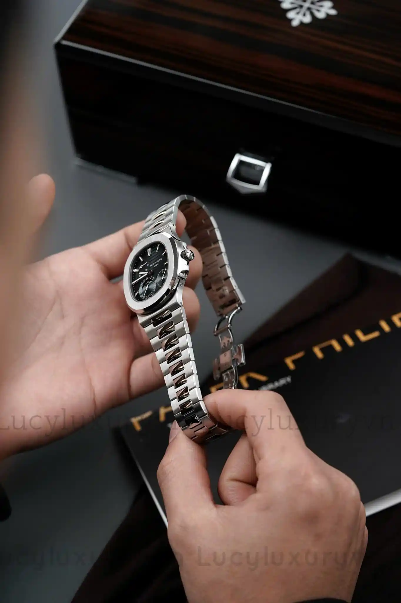 Patek Philippe Nautilus 5712/1A-001 Blue Steels Custom Modify – Handcrafted Version - 图片 11